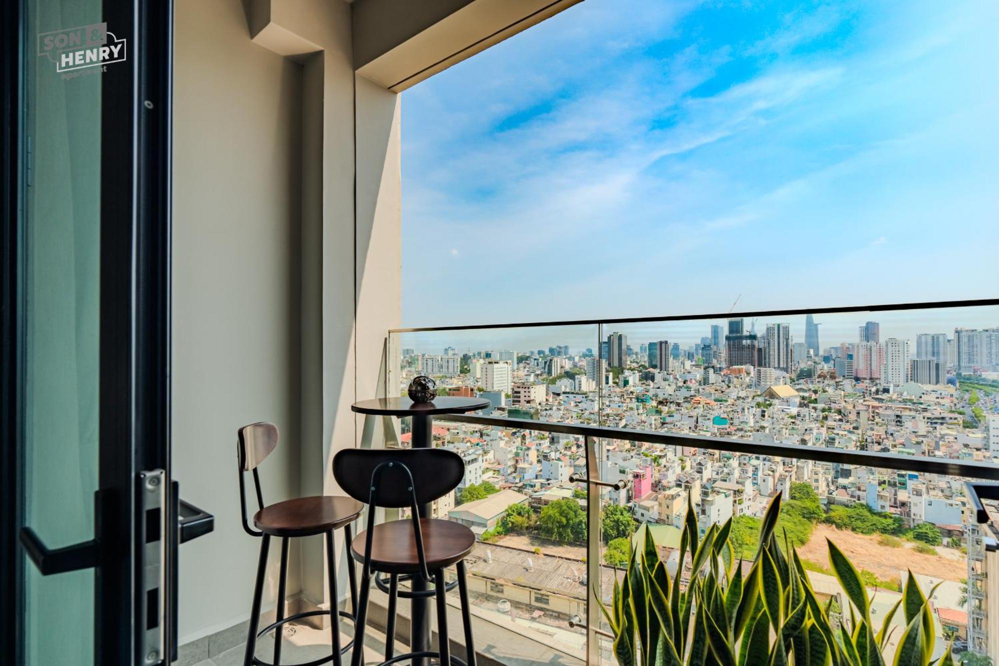 Son&Henry Zenity District 1 Apartment Хошимин Екстериор снимка